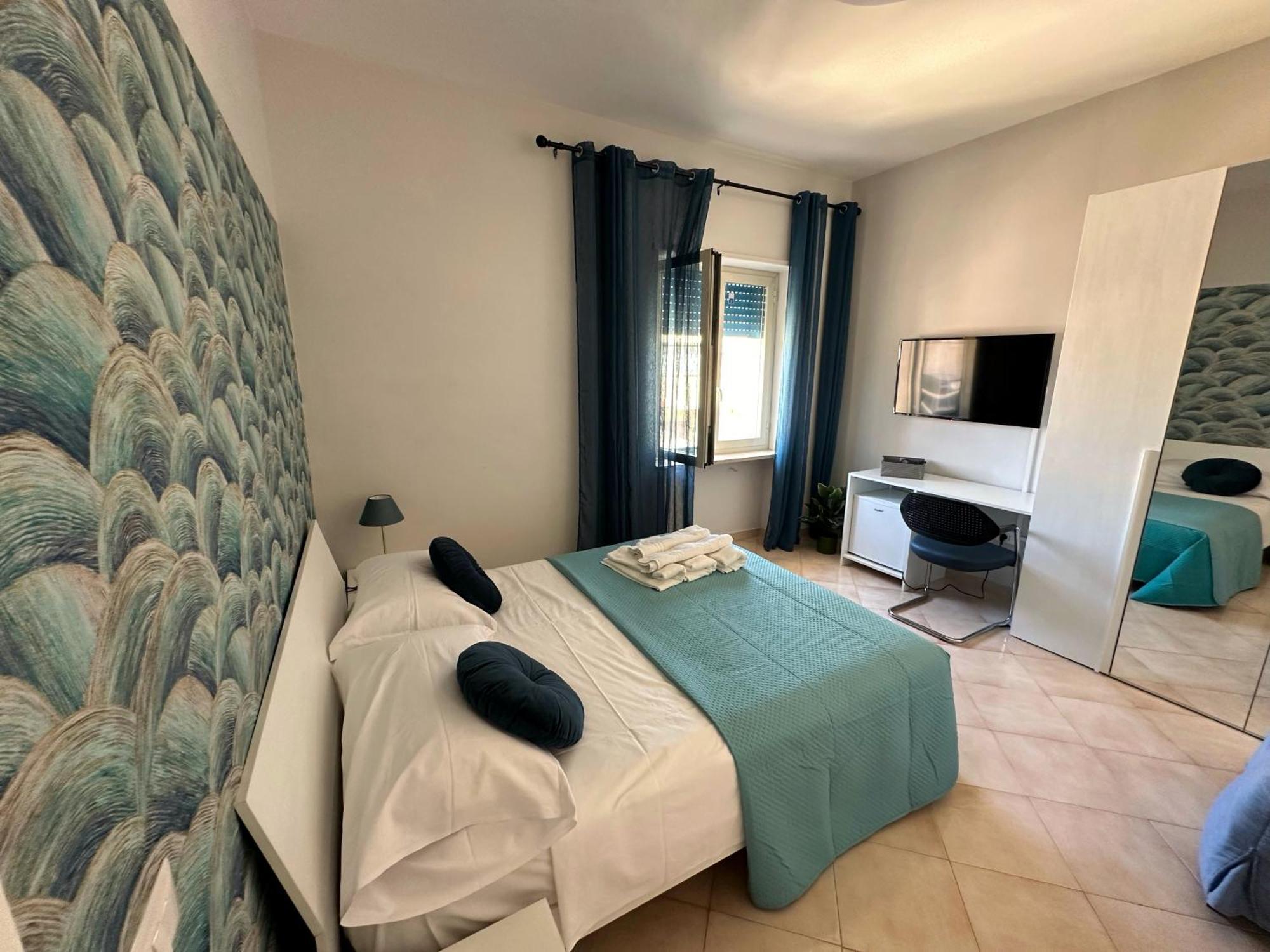Maresmeraldo Holidays Sorrento Esterno foto